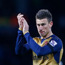 Kabar Bagus untuk Arsenal: Koscielny dan Walcott Mungkin Bisa Main