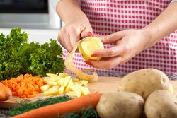 Jangan Dibuang! Kulit dari Buah dan Sayur Ini Kaya Khasiat (1)