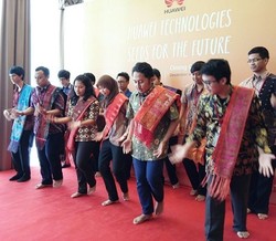 Belasan Mahasiswa Indonesia Belajar Teknologi di China