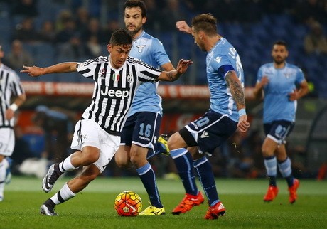 Juventus Kalahkan Lazio 2-0