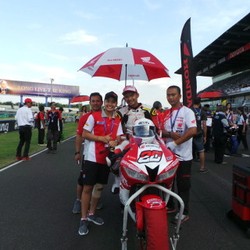 Dimas Ekky Finis di Posisi Tujuh, Andi Gilang Crash di Tengah Balapan