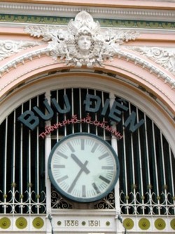 Kantor Pos Saigon yang Didesain oleh Desainer Menara Eiffel