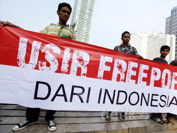 HMI Gelar Aksi Demo Usir Freeport di Bunderan HI