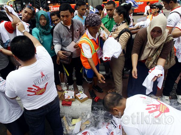 Jurnalis Gelar Aksi Peduli HIV/AIDS