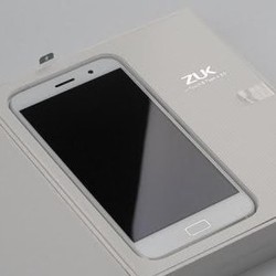 ZUK Z1 Ramaikan Perang Ponsel Spek Tinggi Harga Rendah