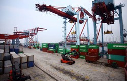 Calon Pelabuhan Terbesar di Selat Malaka Beroperasi Awal 2017