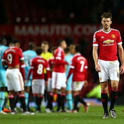 Tentang Skor Kacamata MU, Juga Terkait Kiprah Chicharito di Leverkusen