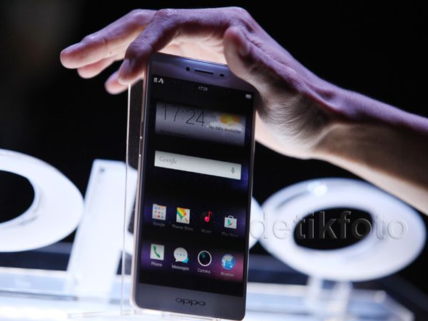 Oppo R7s, Ponsel Tipis dengan RAM 4 GB