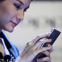 Oppo R7s bakal Diproduksi di Tangerang?