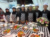 Kreasi Steak Pelajar Purwakarta Meriahkan Festival Steak Maranggi