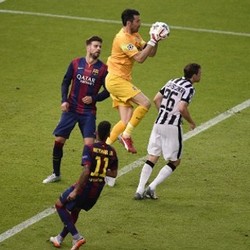 Buffon: Favorit Juara? Saat Ini Barca yang Terkuat, tapi ...