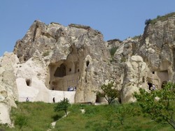 Bukit Kapur, Tengkorak, & Gereja St Barbara di Turki