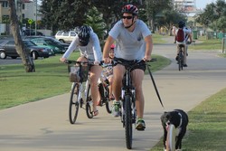 Gowes Sepeda, Cara Asyik Nikmati Pantai Gold Coast