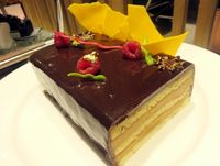 Mencicip Turkey Pie dan Log Cake Spesial Natal