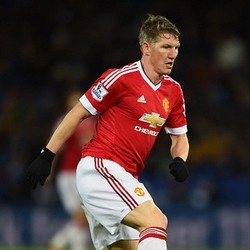 Diduga Sikut Bek West Ham, Schweinsteiger Didakwa FA