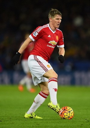 Diduga Sikut Bek West Ham, Schweinsteiger Didakwa FA