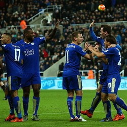 Sir Alex: Leicester Harus Perkuat Skuat untuk Jadi Juara