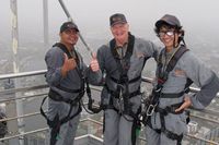Memacu Adrenalin di SkyPoint Climb Gold Coast