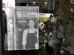 Staf Kafe Ini Rela Kerja Gratis Demi Bantu Chef yang Terkena Kanker