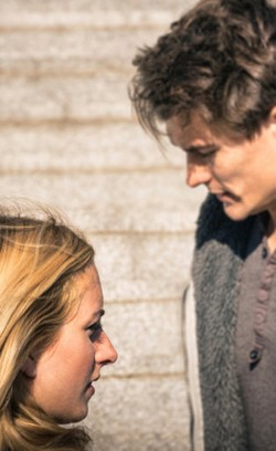 Kelakuan Pria dan Wanita Saat Menjomblo Berdasarkan Zodiak