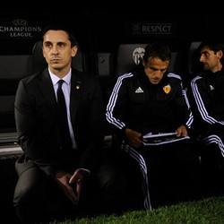 Neville Enggan Pikirkan Kans Valencia Jumpa MU di Babak 32 Besar