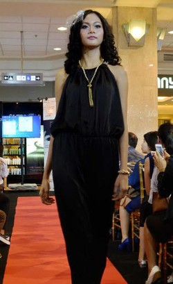 Tips Jika Ingin Ubah Gaya Rambut Jadi Keriting