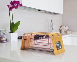 Toaster Bening Transparan Ini Elegan dan Ramah Lingkungan