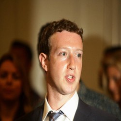 Zuckerberg: Facebook akan Lindungi Kaum Muslim