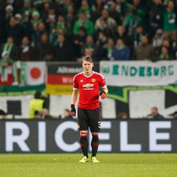 Loew Semangati Schweinsteiger yang Sedang Disorot Van Gaal