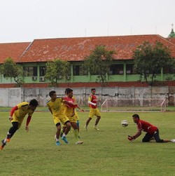 Surabaya United Fokus Latihan, Bidik Semifinal