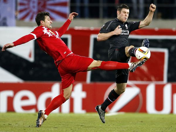 Liverpool Juara Grup B Liga Europa