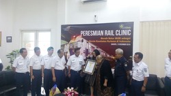 PT KAI Luncurkan Kereta Klinik Pertama di RI