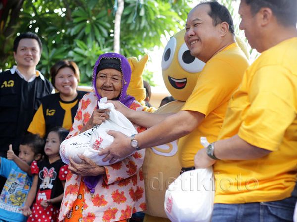 Pasar Murah untuk Warga Kurang Mampu