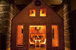 Sambut Natal, Hotel di AS Buat Rumah yang Bisa Dimakan