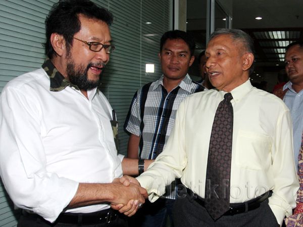 Amien Rais Sambagi DPR