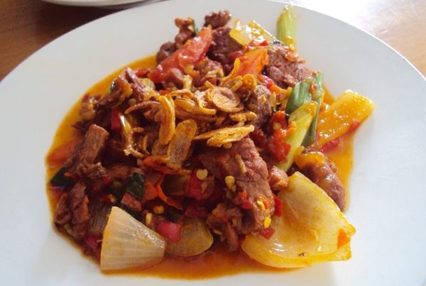 Gurih Hangat, Soto Wagyu dan Rica-rica Racikan Ibu Rahayu