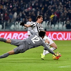 Juventus Tundukkan Fiorentina 3-1
