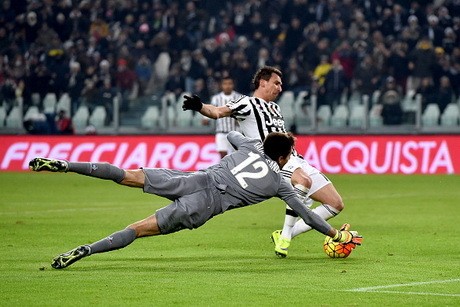 Juventus Tundukkan Fiorentina 3-1