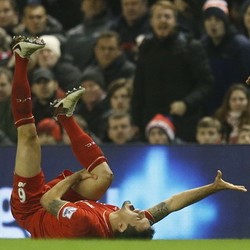 Klopp Berharap Cedera Lovren Tidak Parah