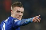Bekuk Chelsea, Leicester ke Puncak Klasemen