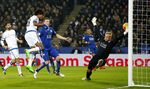 Bekuk Chelsea, Leicester ke Puncak Klasemen