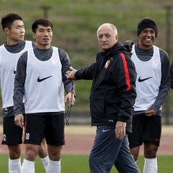 Mewujudkan Mimpi Guangzhou Mengalahkan Barcelona