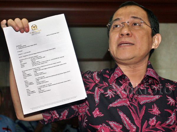 Akbar Faizal Dinonaktifkan dari MKD Akbar Faizal Dinonaktifkan dari MKD