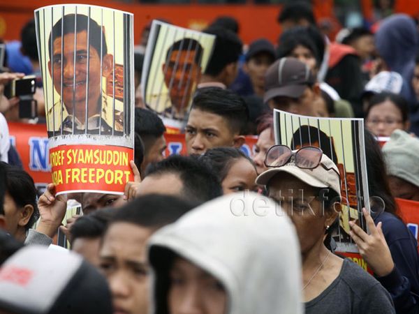 Aksi Minta Penghentian Kontrak Karya Freeport