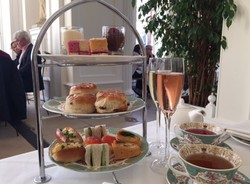 The Orangery : Menghirup Keharuman Secangkir Earl Grey Blue Flower di Istana Kensington