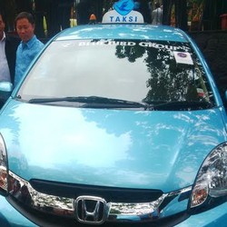Aplikasi Pemesanan Blue Bird Hadir di Bandung