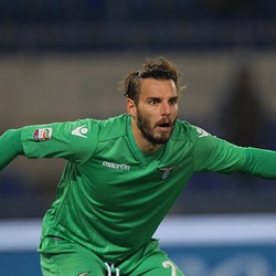 Gara-gara Merayakan Gol, Kiper Lazio Ini Cedera