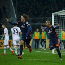 Werder Bremen Kalahkan Gladbach, Leverkusen Berjaya