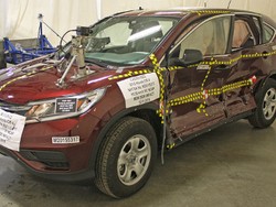 Honda CR-V Terbaru Raih Peringkat Tertinggi Uji Tabrak NHTSA