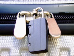 Benda Sederhana yang Bikin Traveling Kamu Lebih Aman